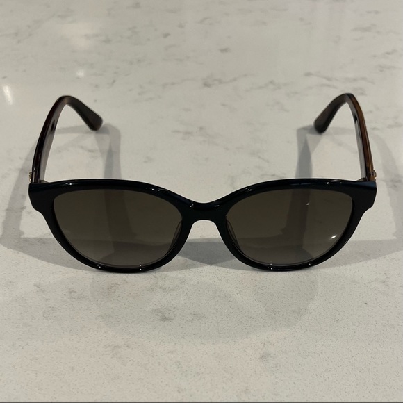 Gucci Sunglasses - Picture 2 of 8
